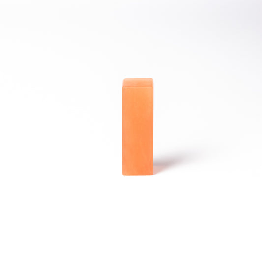 崑崙彩凍石 1.5x1.5x5cm