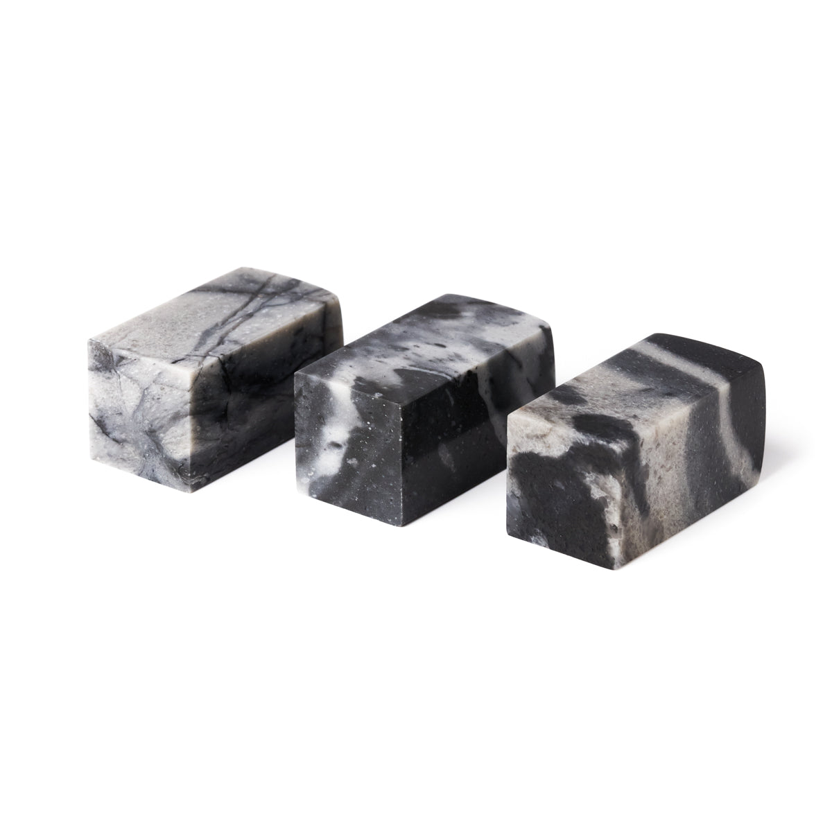墨玉凍石 2.5x2.5x5(三点セット)