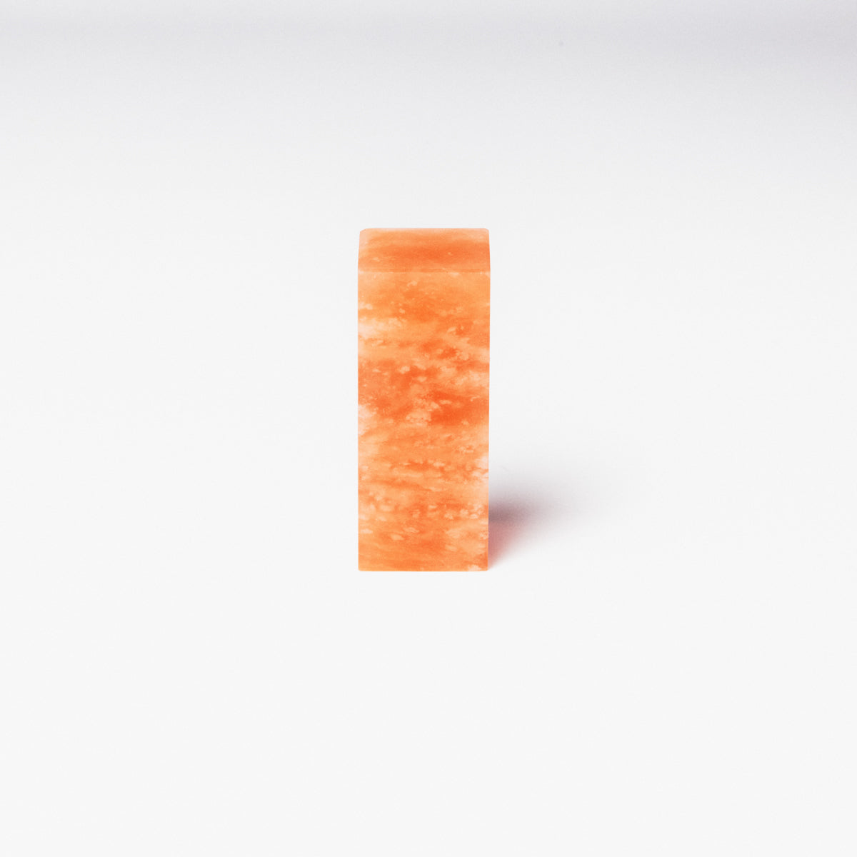 崑崙彩凍石 2x2x5cm