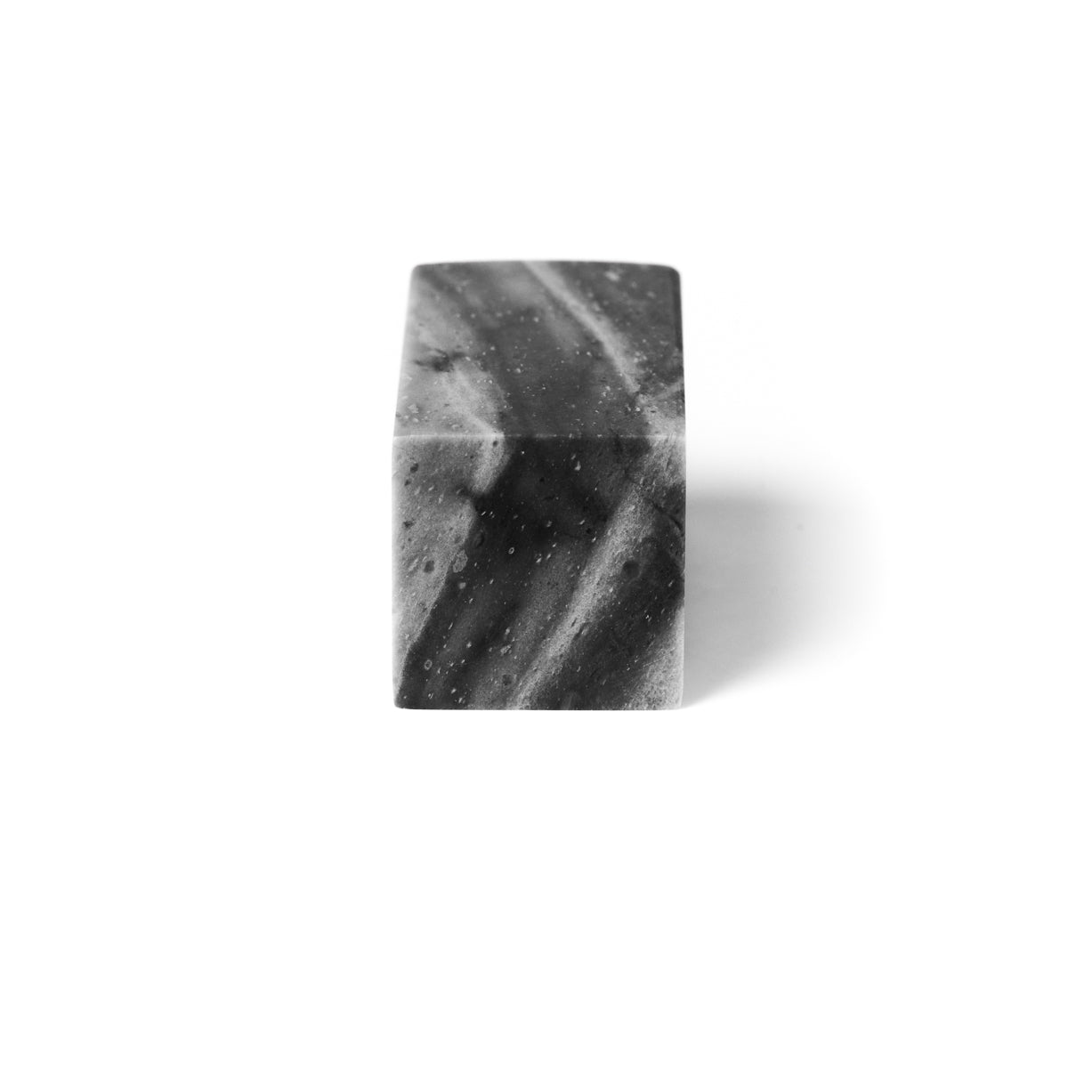 墨玉凍石 2.5x2.5x5cm